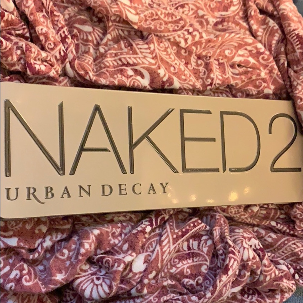 UD naked 2 palette
